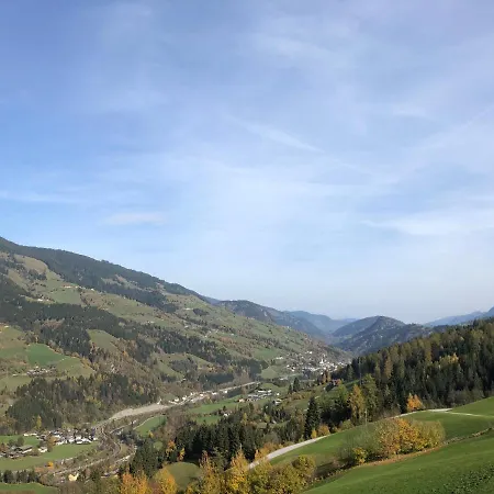 Paradise On Mountain Апартаменты *